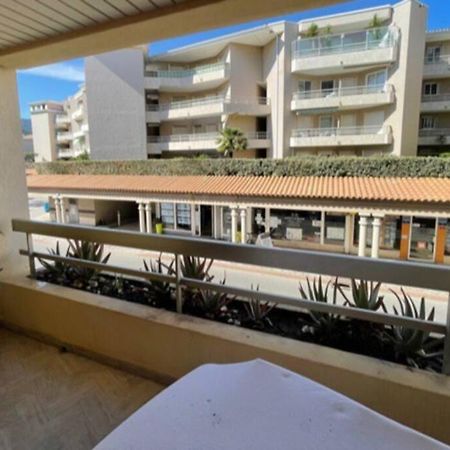 Confortable appartement à Cavalaire-sur-Mer Exterior foto
