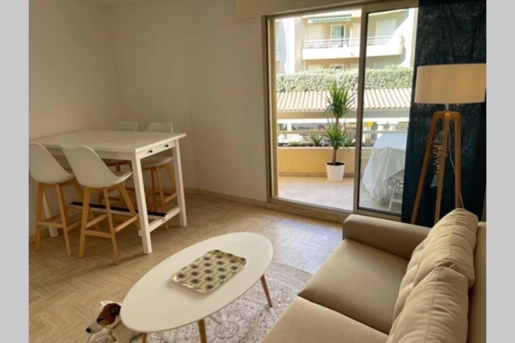 Confortable appartement à Cavalaire-sur-Mer Exterior foto
